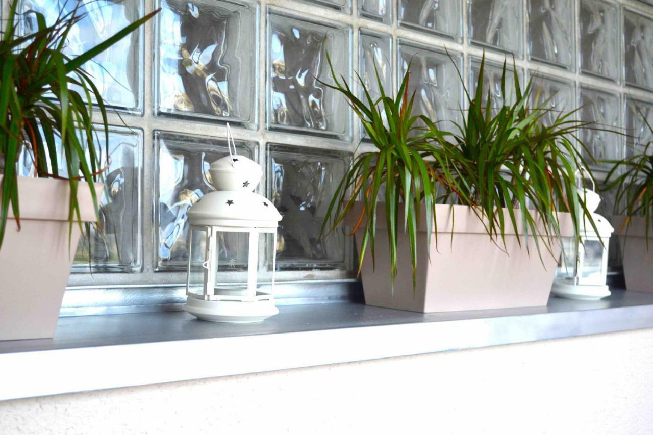 Sunny 1 Room Apartment With The View Over Cracow Krakau Buitenkant foto