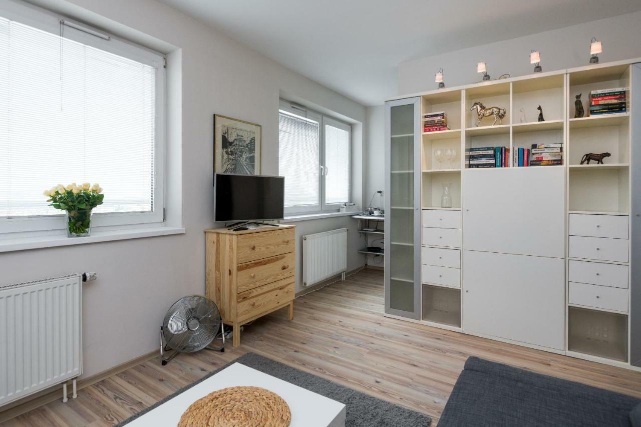 Sunny 1 Room Apartment With The View Over Cracow Krakau Buitenkant foto